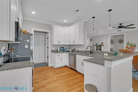 5941 Roland Smith Dr, Gloucester, VA 23061 photo 19