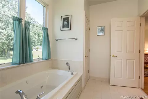 7330 Creekview Rd, Gloucester, VA 23061 photo 27