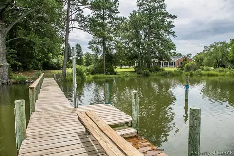7330 Creekview Rd, Gloucester, VA 23061 photo 40