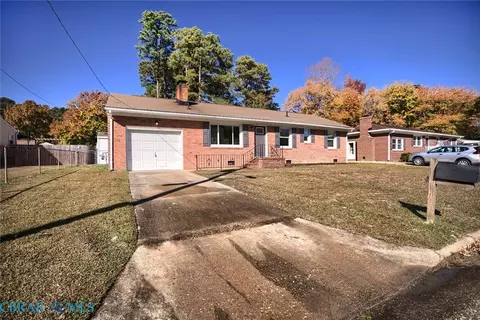 211 Stag Ter, Newport News, VA 23602