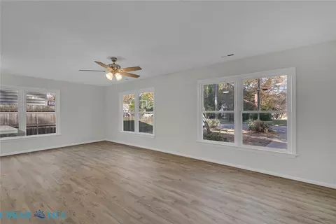 115 Piedmont Ave, Hampton, VA 23661 photo 14