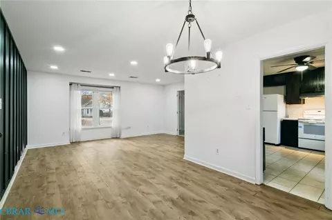 7499 Matoaka Ave, Gloucester Point, VA 23062 photo 6