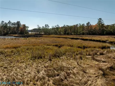 3 87ac Cunningham Ln, Gloucester, VA 23061 photo 3