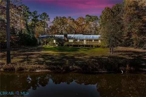 278 Regent Rd, Hartfield, VA 23071