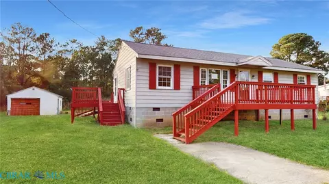 2066 Cross Rd, Hayes, VA 23072