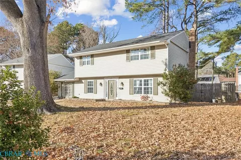 5 Toledo Ct, Hampton, VA 23666 photo 2