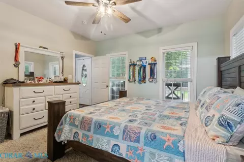 8194 Manor Dr, Gloucester, VA 23061 photo 26