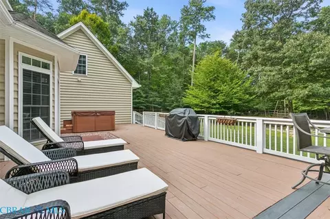 8194 Manor Dr, Gloucester, VA 23061 photo 42