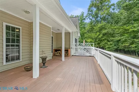 8194 Manor Dr, Gloucester, VA 23061 photo 40