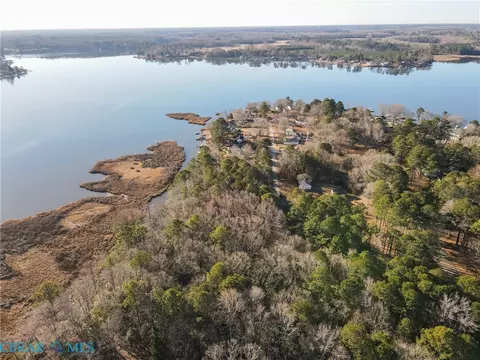 277 Ac Point Anne, Hartfield, VA 23071 photo 4