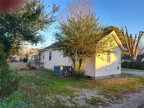 16 S Cypress St, Hampton, VA 23669 photo 6