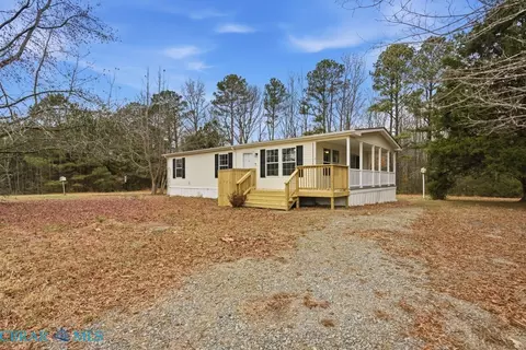 7928 Crab Thicket Rd, Gloucester, VA 23061