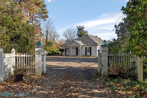 82 Binnacle Ln, Weems, VA 22576 photo 10