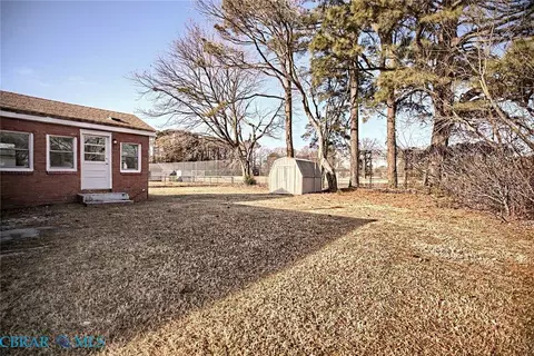 353 Fox Hill Rd, Hampton, VA 23669 photo 4
