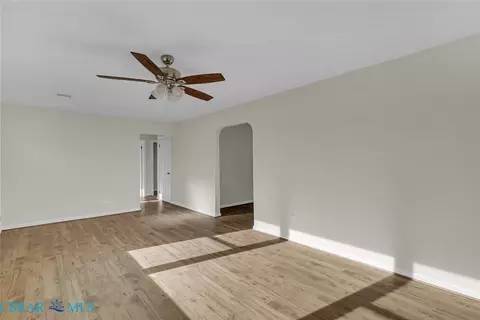 353 Fox Hill Rd, Hampton, VA 23669 photo 9