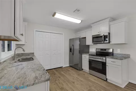 353 Fox Hill Rd, Hampton, VA 23669 photo 11