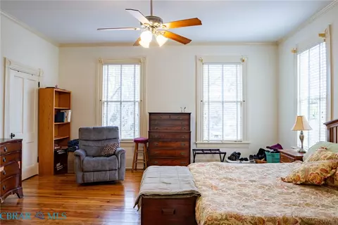 Bedroom - 6392 Main St, Gloucester, VA 23061 photo 5 of 8