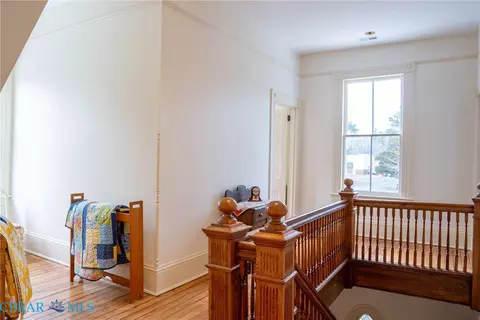 Entry Way - 6392 Main St, Gloucester, VA 23061 photo 3 of 4