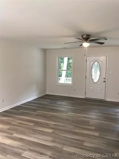 6074 Burleigh Rd, Gloucester, VA 23061 photo 4