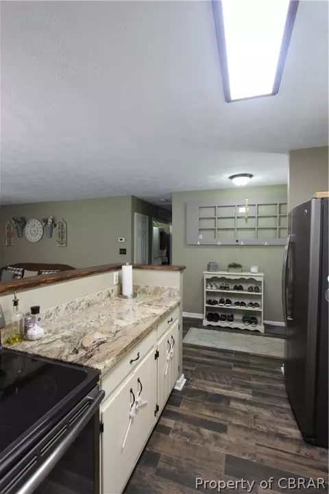 8831 Marlfield Rd, Gloucester, VA 23061 photo 13