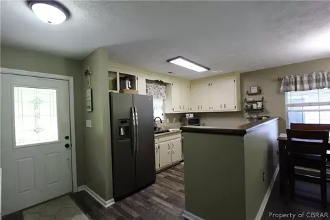 8831 Marlfield Rd, Gloucester, VA 23061 photo 11