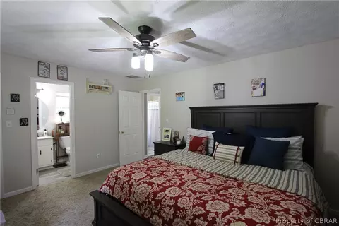 8831 Marlfield Rd, Gloucester, VA 23061 photo 17