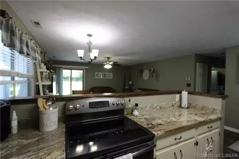 8831 Marlfield Rd, Gloucester, VA 23061 photo 15