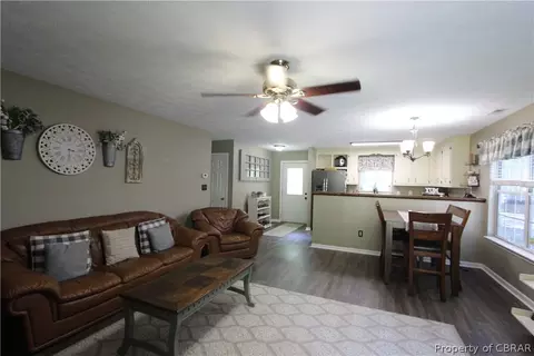 8831 Marlfield Rd, Gloucester, VA 23061 photo 9