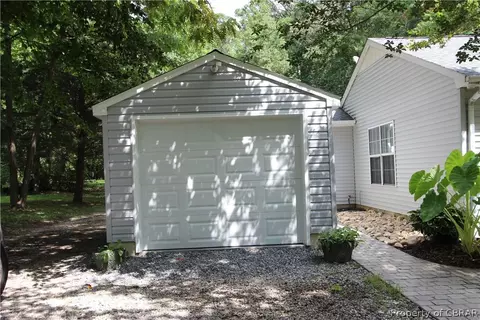 8831 Marlfield Rd, Gloucester, VA 23061 photo 31