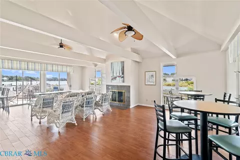 Dining - 210 Dockside Dr, Hampton, VA 23666 photo 3 of 4