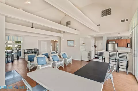 Dining - 210 Dockside Dr, Hampton, VA 23666 photo 4 of 4