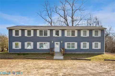 6704 Cedar Lake Dr, Gloucester, VA 23061