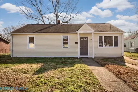 2810 Rosalee Dr, Hampton, VA 23661 photo 2