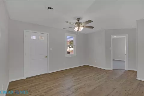 2810 Rosalee Dr, Hampton, VA 23661 photo 4