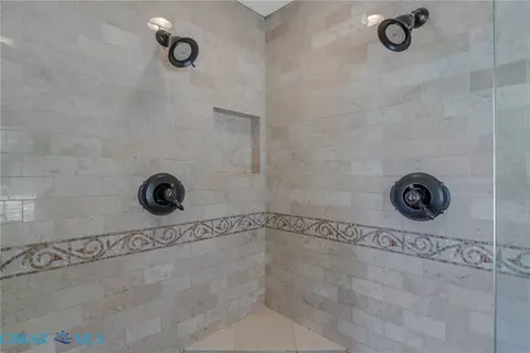 Bath - 867 Levelgreen Rd, Lancaster, VA 22503 photo 2 of 3