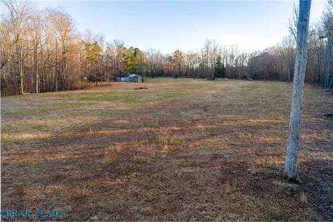 9744 Runninghorse Ln, Gloucester, VA 23061 photo 9