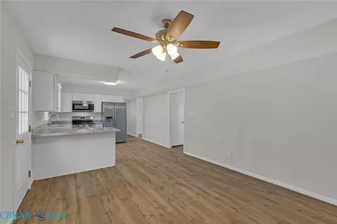 107 Glascow Way, Hampton, VA 23669 photo 12
