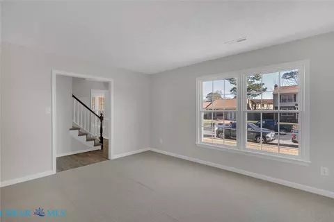 107 Glascow Way, Hampton, VA 23669 photo 5