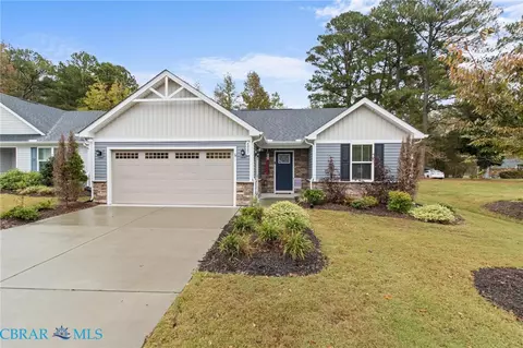 6887 Healy Ave, Gloucester, VA 23061