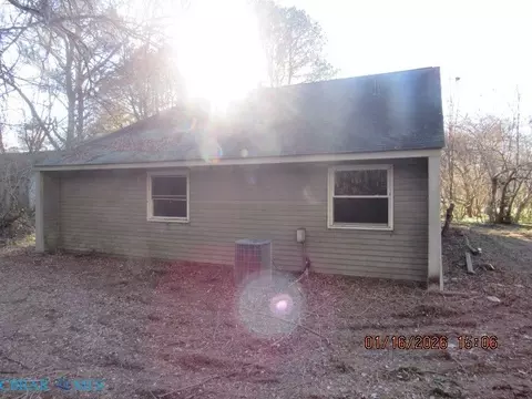6381 Bolling Brook Ln, Gloucester, VA 23061 photo 10