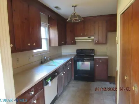 6381 Bolling Brook Ln, Gloucester, VA 23061 photo 2