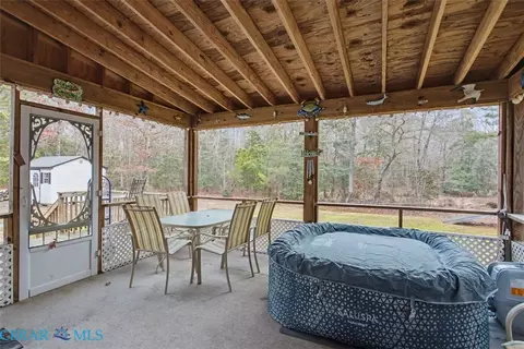 9273 Sheldon Ln, Gloucester, VA 23061 photo 31