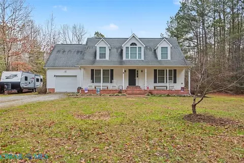 9273 Sheldon Ln, Gloucester, VA 23061