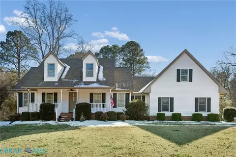 6253 Ark Rd, Gloucester, VA 23061