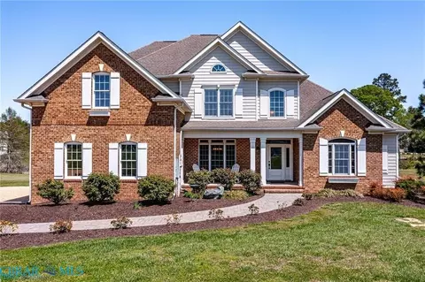 601 Cranes Creek Harbor Dr, Heathsville, VA 22473