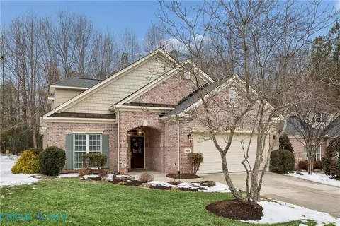 5668 Villa Green Dr, Providence Forge, VA 23140