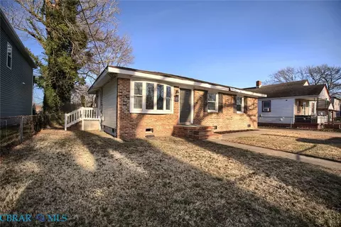 816 Smith St, Hampton, VA 23661 photo 2