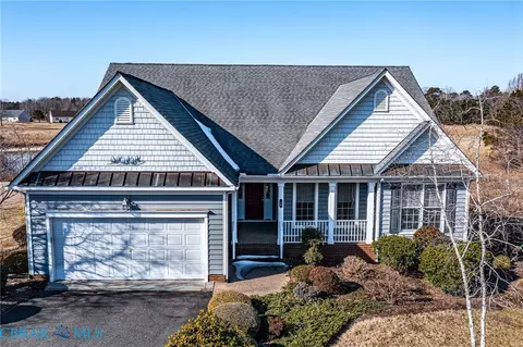 28 Mount Jean S, Irvington, VA 22480