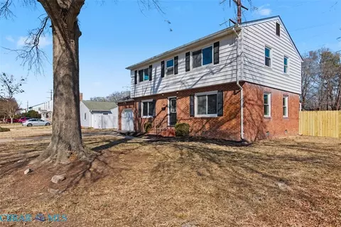 344 Brout Dr, Hampton, VA 23666
