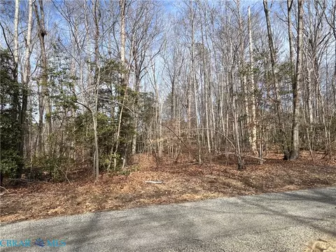tbd Club Dr, Hartfield, VA 23071